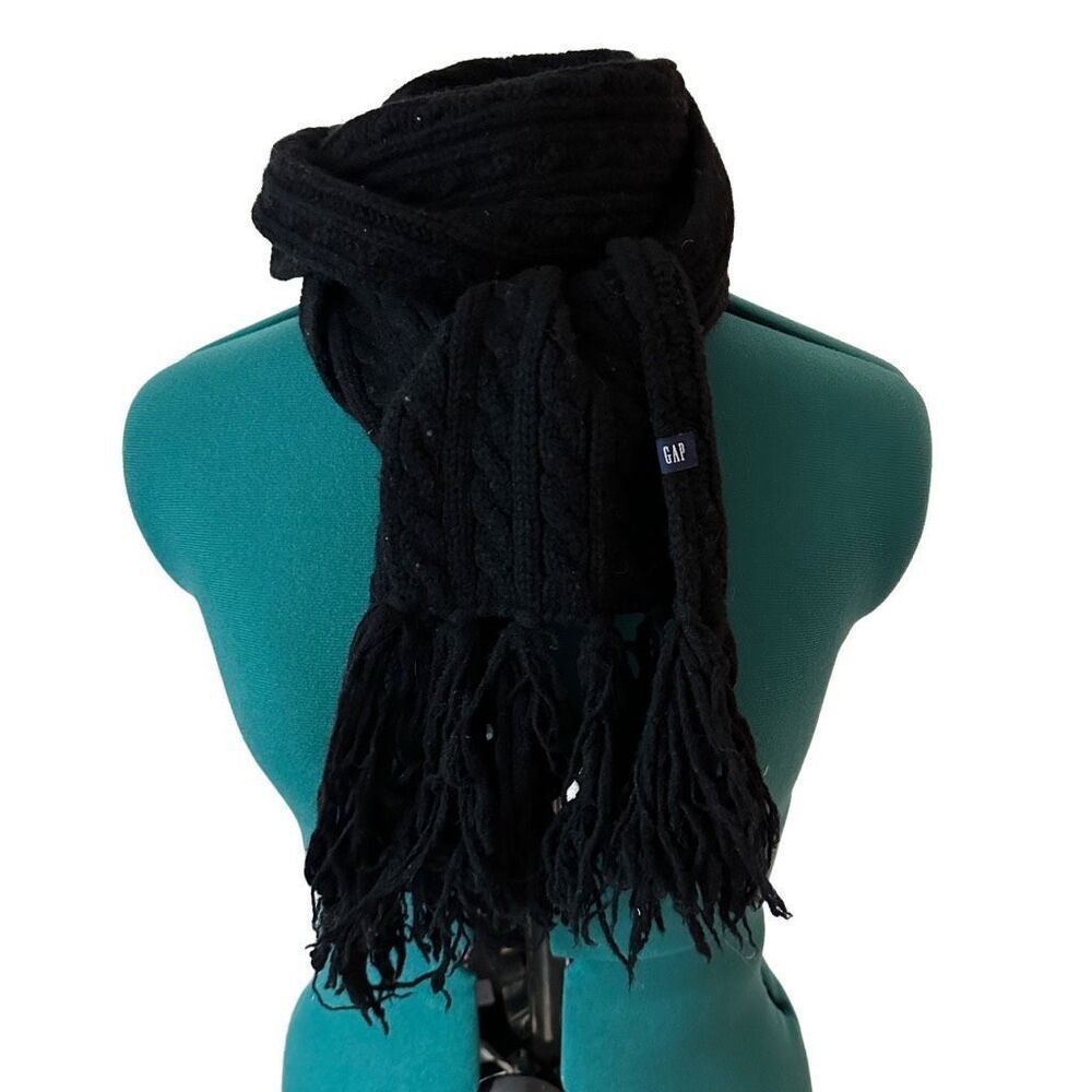Gap black knitted cable wool scarf